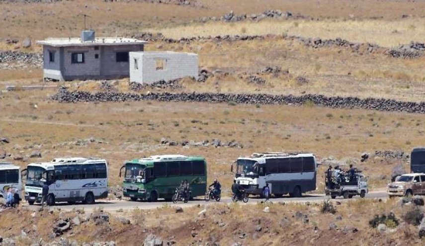 خروچ آخرین گروه تروریست ها از ریف قنیطره و انتقال آنها به ادلب