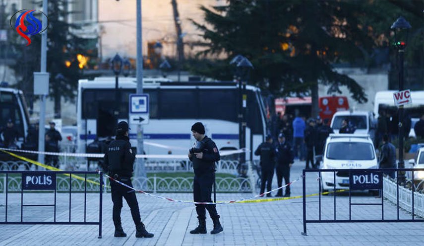 إصابة 19 سائحا صهيونيا في أنطاليا التركية
