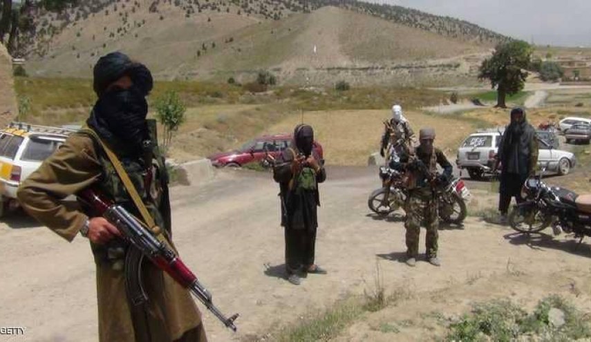 طالبان تسيطر على قاعدة عسكرية بأفغانستان وتقتل وتأسر العشرات