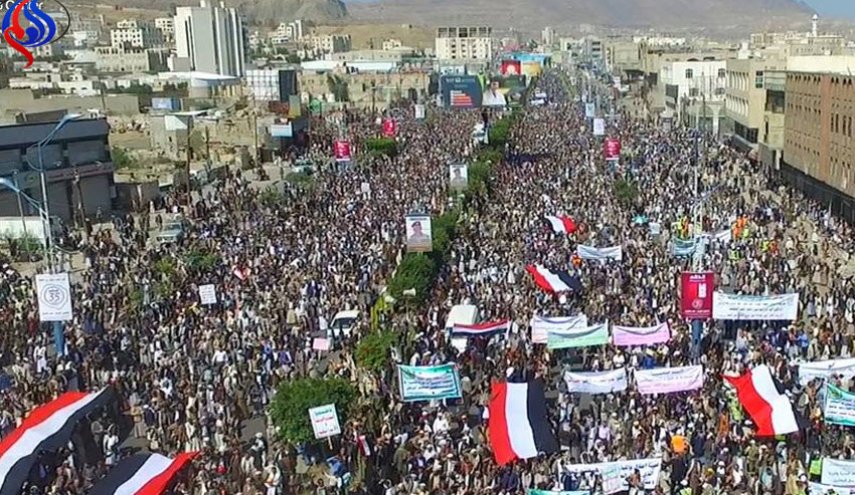 مشارکت گسترده مردم یمن در تظاهرات علیه اقدامات ائتلاف سعودی آمریکایی در جهت گرانی کالا