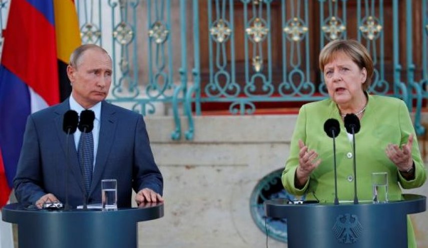 کرملین: علی‌رغم مذاکرات جامع، توافقی بین پوتین و مرکل حاصل نشد