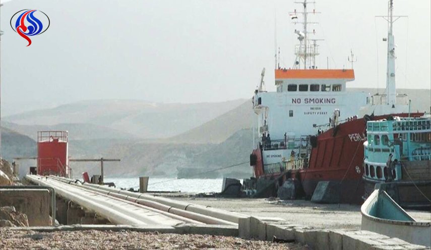 وثيقة تكشف عزم الرياض إنشاء ميناء نفطي شرق اليمن‎ (صورة)
