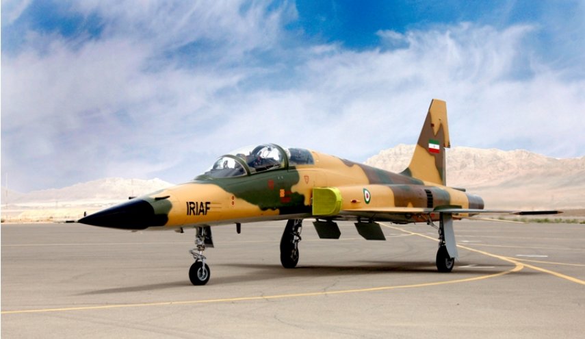 نخستین هواپیمای جنگنده ایرانی با نام «کوثر» رونمایی شد + جزئیات
