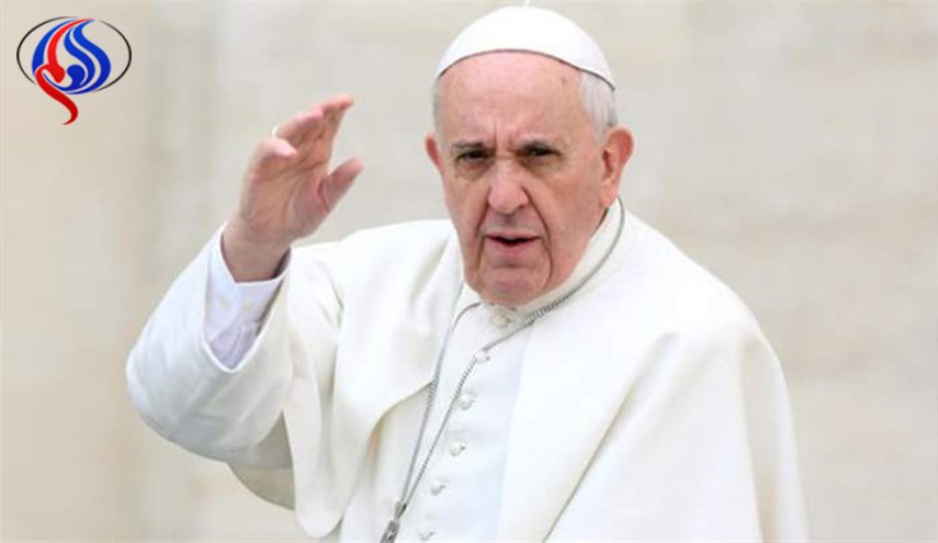 البابا يرفض التعليق على اتهامه بالتستر على الانتهاكات الجنسية