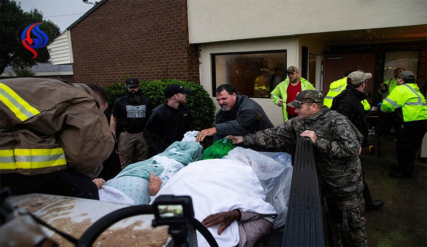 مصرع 23 شخصا بسبب فيضانات خلفها اعصار فلورنس