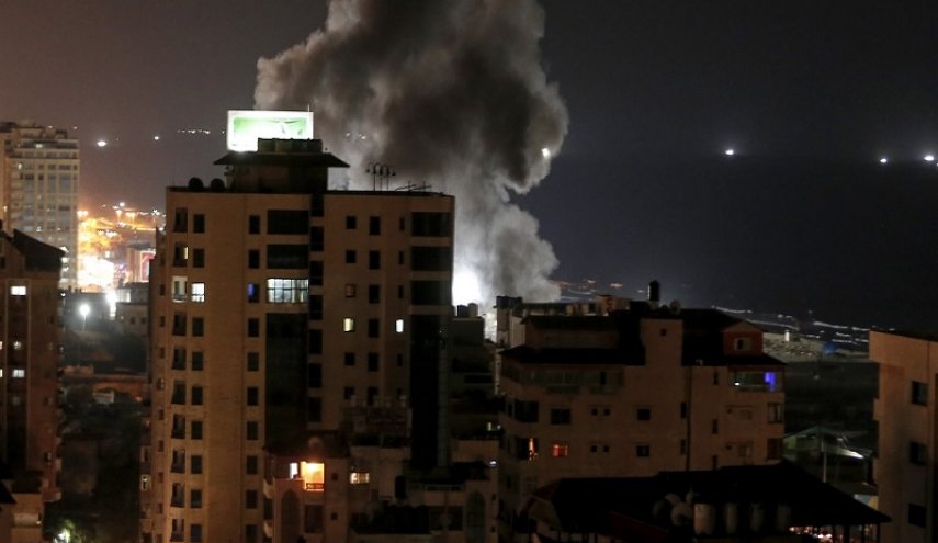 دو فلسطینی در حمله هوایی صهیونیست ها شهید شدند
