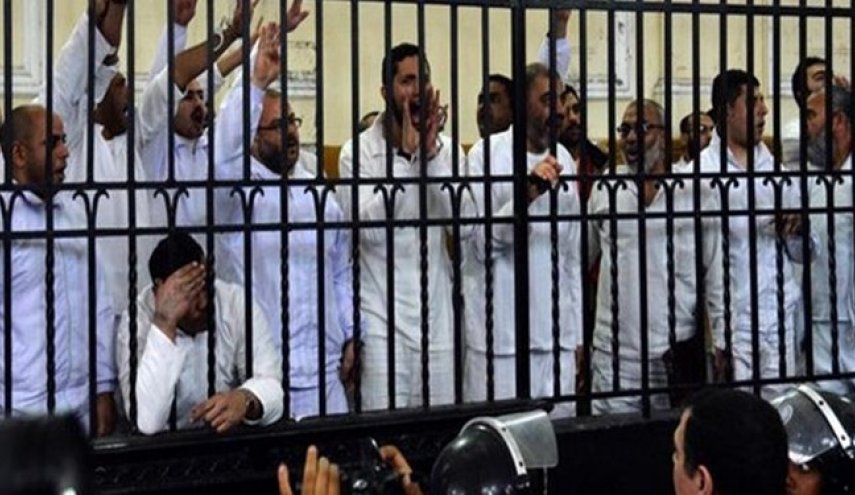 حکم اعدام و حبس 135 نفر در مصر تأیید شد
