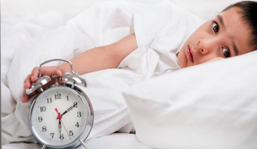 باحثون: قلة النوم لدى الأطفال 