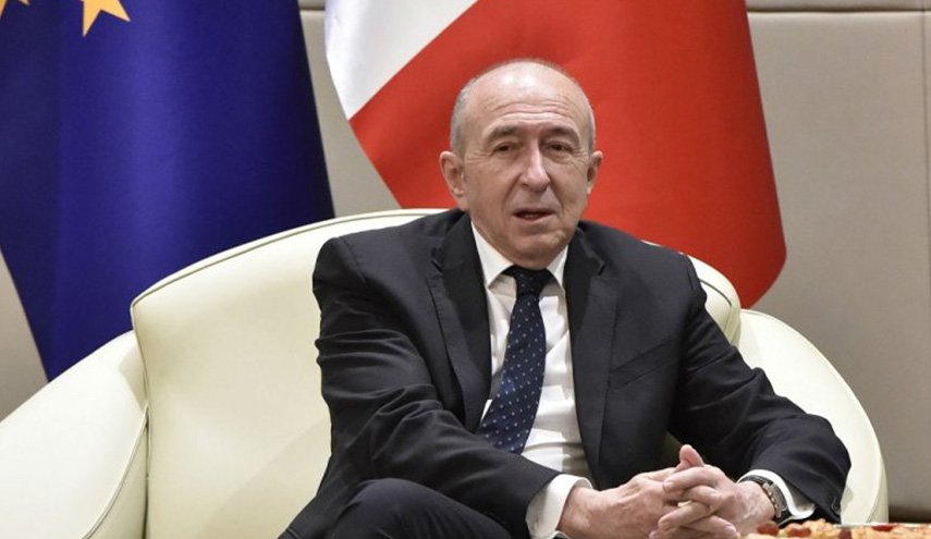 الرئيس الفرنسي يرفض استقالة وزير داخليته