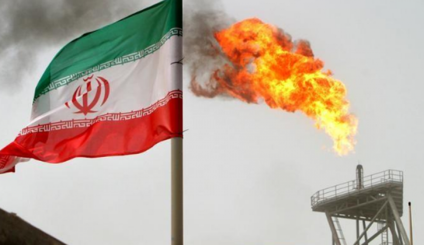 رویترز: آمریکا به دنبال در نظر گرفتن معافیت‌هایی در خصوص تحریم‌های نفتی ایران است