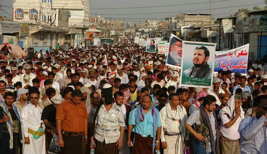 بالصور..مسيرة حاشدة في الحديدة ضد العدوان السعودي