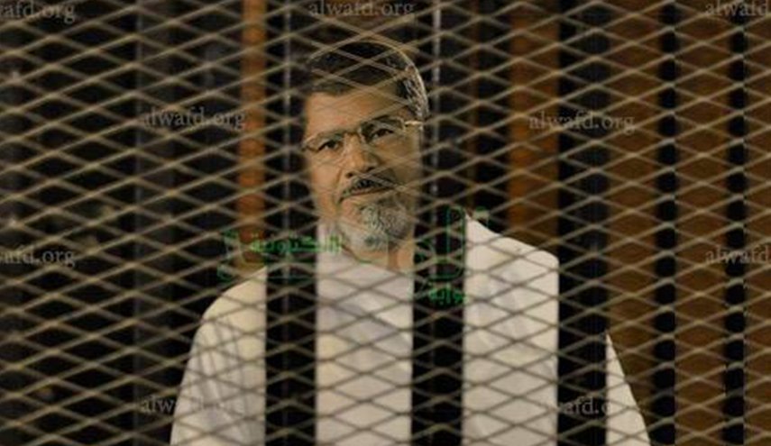تأجيل إعادة محاكمة مرسى بقضية 