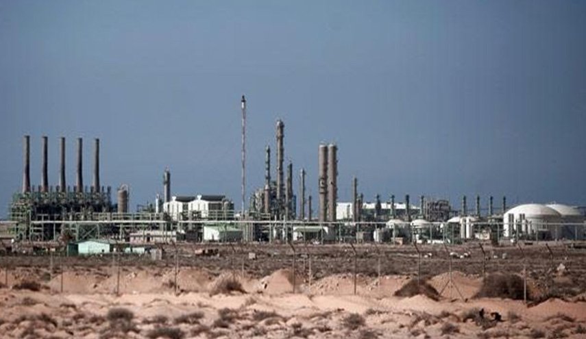 ليبيا.. 49 مليار دولار خسائر مالية بسبب انهيار الإنتاج النفطي