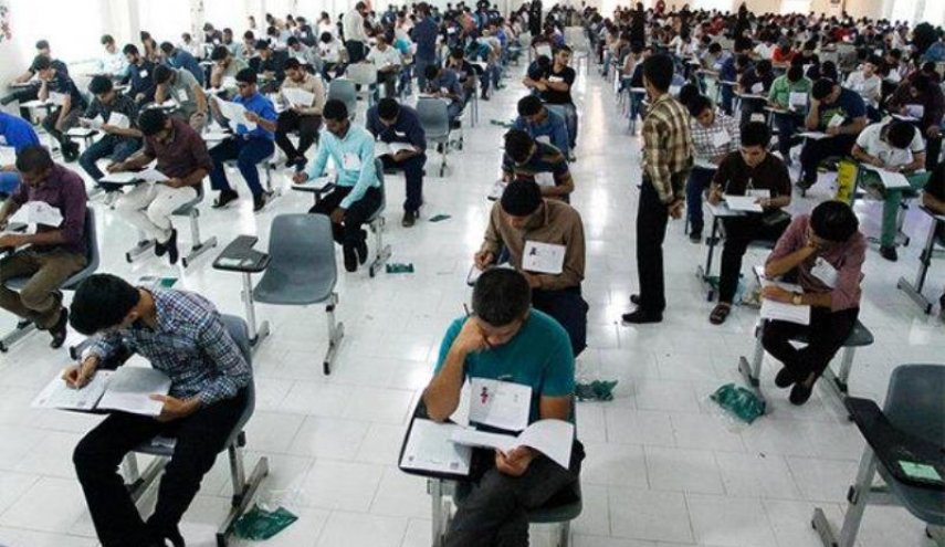 رئيس الجمهورية يكرم المتفوقين في امتحانات دخول الجامعات