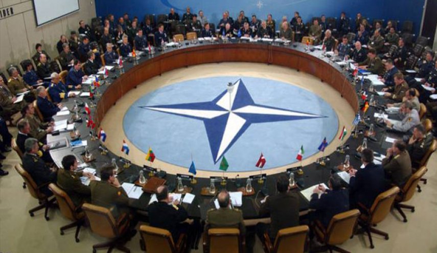  الناتو يكشف المشاكل الداخلية الخطيرة في حال الحرب مع روسيا