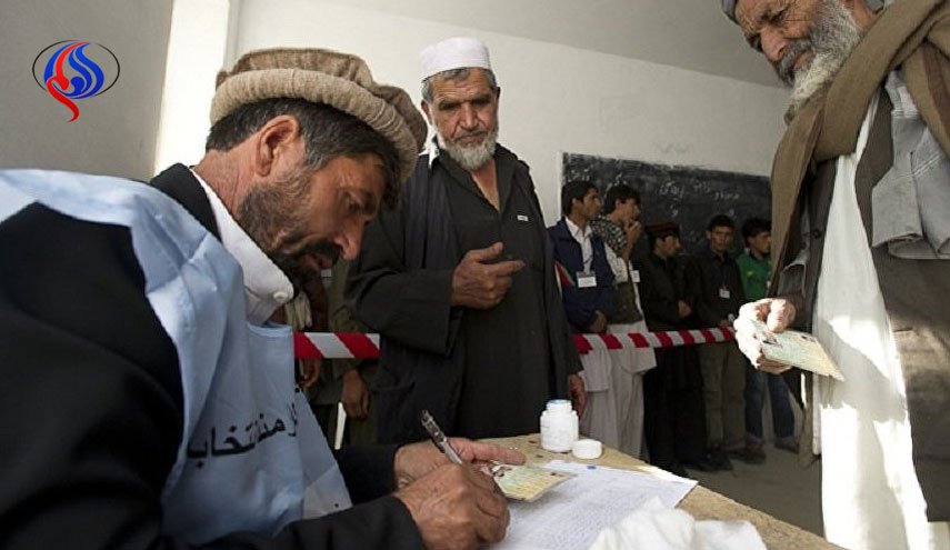 13 قتيلا في اعتداء انتحاري في كابول 