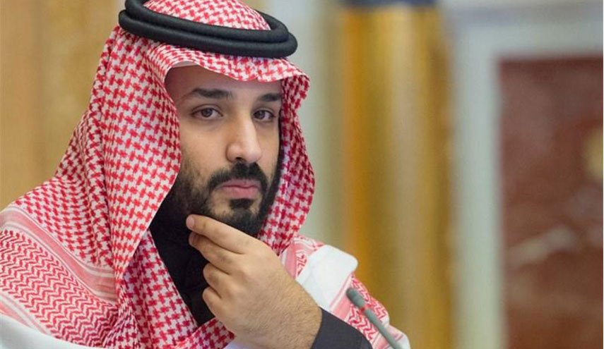 ابن سلمان يشيد باقتصاد قطر ويعد بمملكة بثوب جديد
