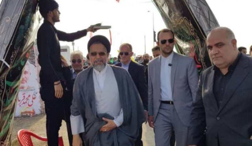 وزير الامن الايراني يواكب زوار الاربعين في معبر شلمجة 