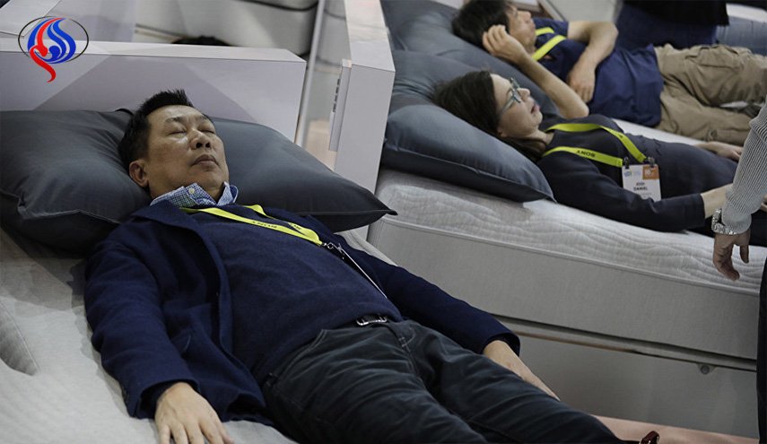 شركة يابانية تدفع لموظفيها من أجل النوم