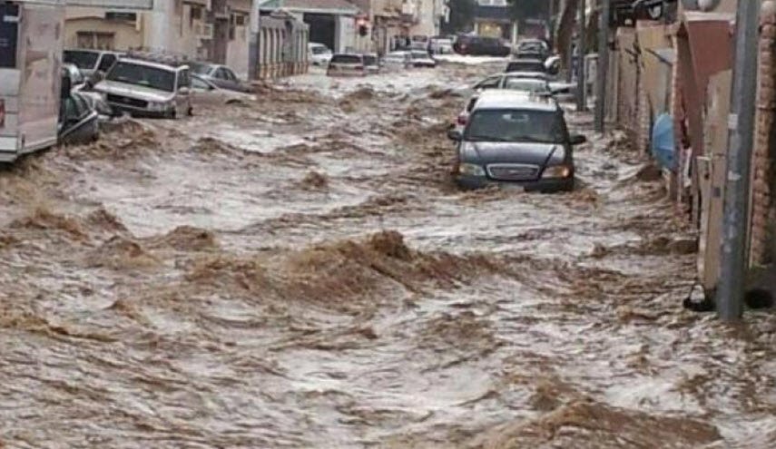 بالصور... طوارئ في الأردن بسبب السيول