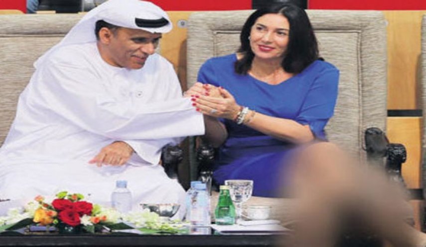 تصاویر جنجالی از وزیر صهیونیستی با مسئول اماراتی