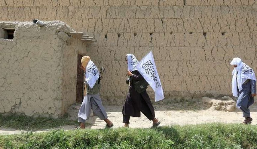 طالبان تعين 5 معتقلين سابقين في غوانتانامو بمكتبها في قطر