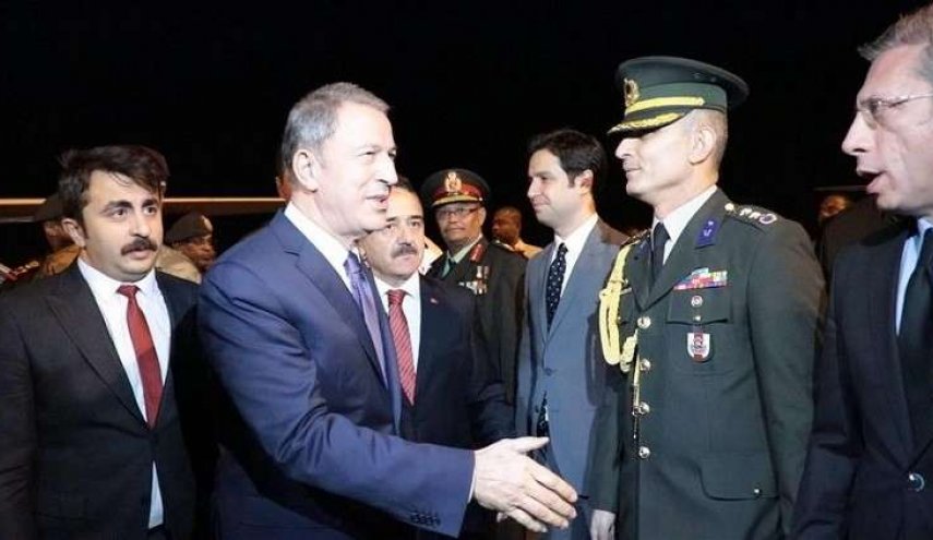 وزير الدفاع التركي يزور السودان
