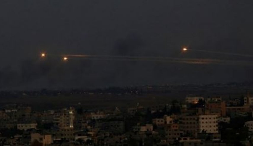 شلیک 400 راکت به سرزمین‌های اشغالی/ حداقل 3 کشته و 85 زخمی براثر پاسخ موشکی مقاومت/ چراغ سبز نتانیاهو برای تشدید حملات به غزه
