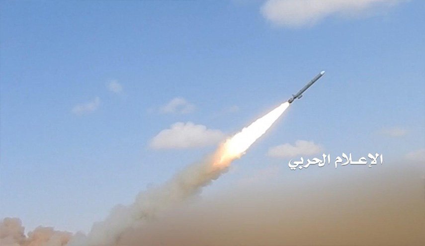 إطلاق صاروخ زلزال 2 على معسكر للمرتزقة بمديرية صرواح