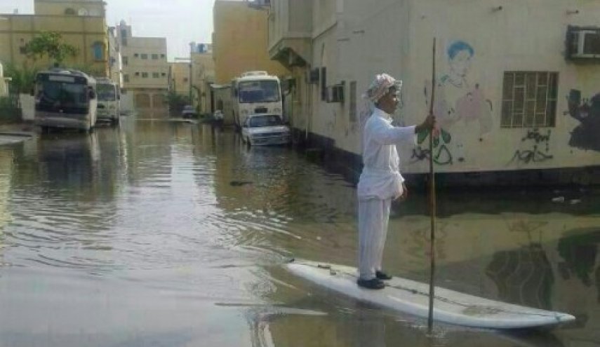 الأمطار تفضح سوء البنية التحتية في البحرين