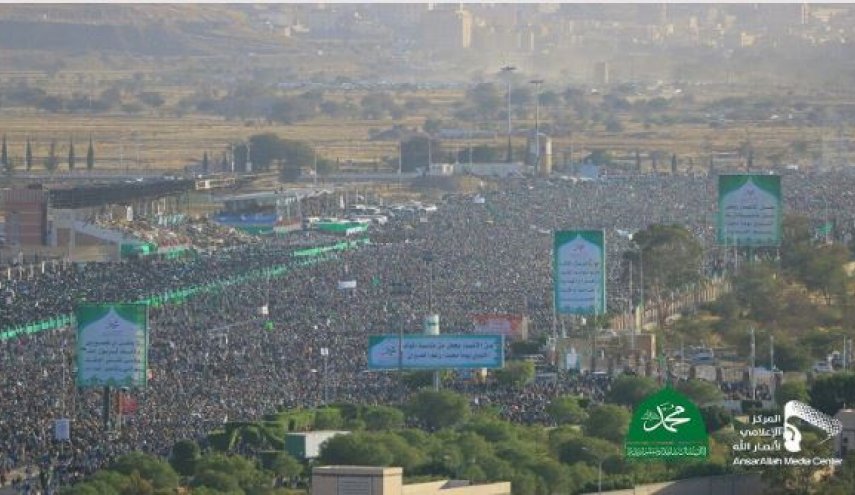 میلیو‌ن ها یمنی میلاد پیامبر اکرم (ص) را جشن گرفتند +عکس
