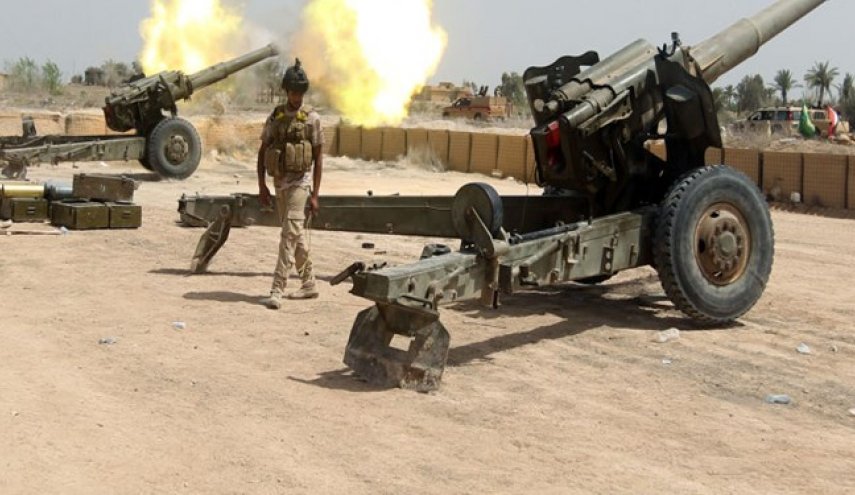 توپخانه عراق تروریست‌های داعش را در مرز سوریه هدف قرار داد