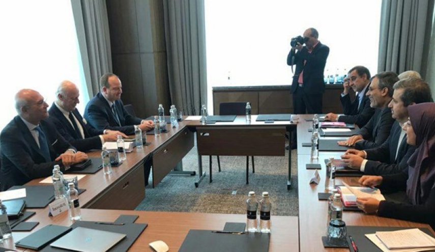 گفت‌وگوی جابری‌انصاری با معاون وزیر خارجه ترکیه و دی‌میستورا در آستانه
