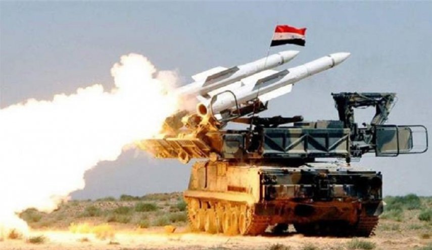 سوريا: الدفاعات الجوية تسقط أهدافا معادية جنوب دمشق 