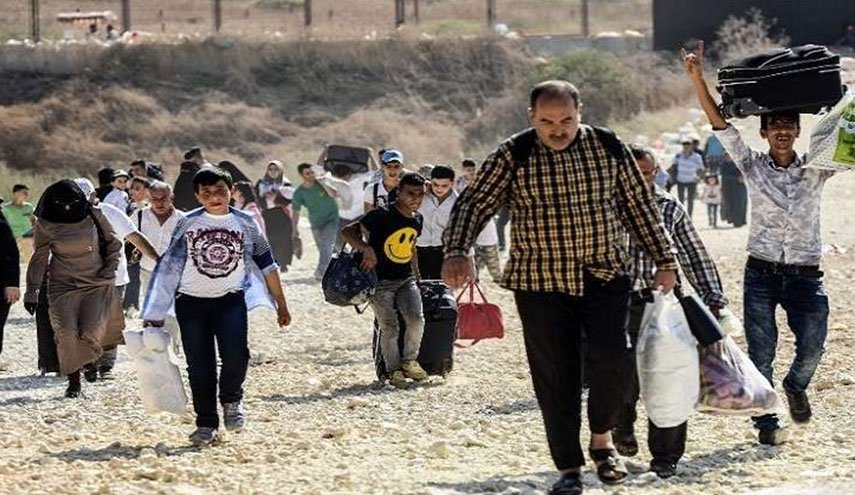 خروج أكثر من 30 ألف شخص من ادلب في سوريا 