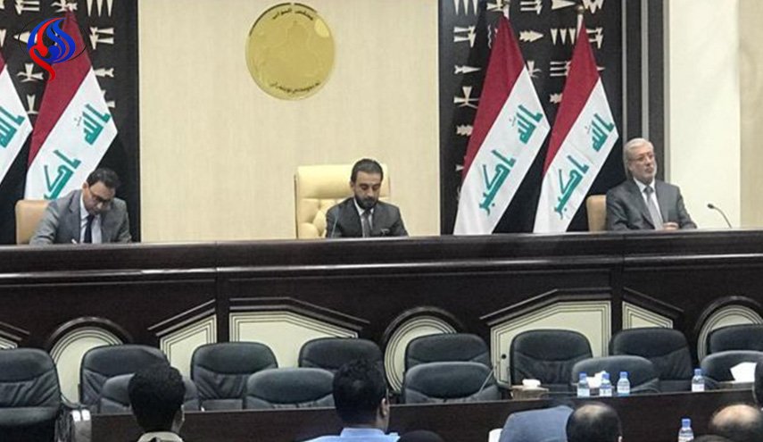 البرلمان العراقي يتنازل عن رواتب نوابه التقاعدية