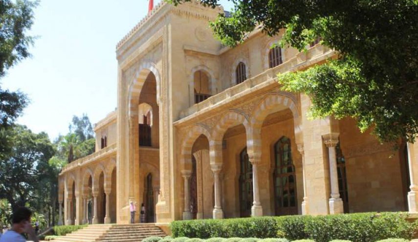باريس تحذر بيروت من احتمال خسارة مساعدات واستثمارات بمليارات الدولارات