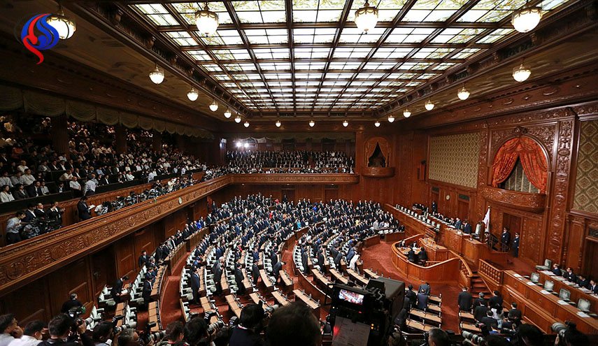 تعرف على القانون المثير للجدل الذي صادق عليه البرلمان الياباني!