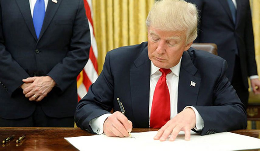 ترامپ راهبرد جدید آمریکا علیه سلاح های کشتار جمعی را امضا کرد