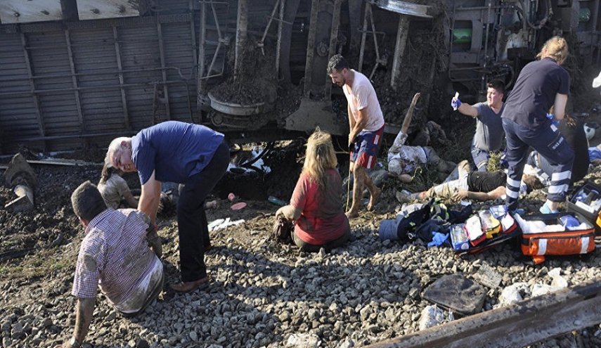 7 کشته 46 زخمی براثر سانحه قطار در ترکیه