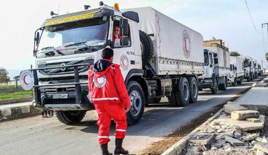 الهلال الاحمر السوري يرسل 22 شاحنة مساعدات لمدينة درعا