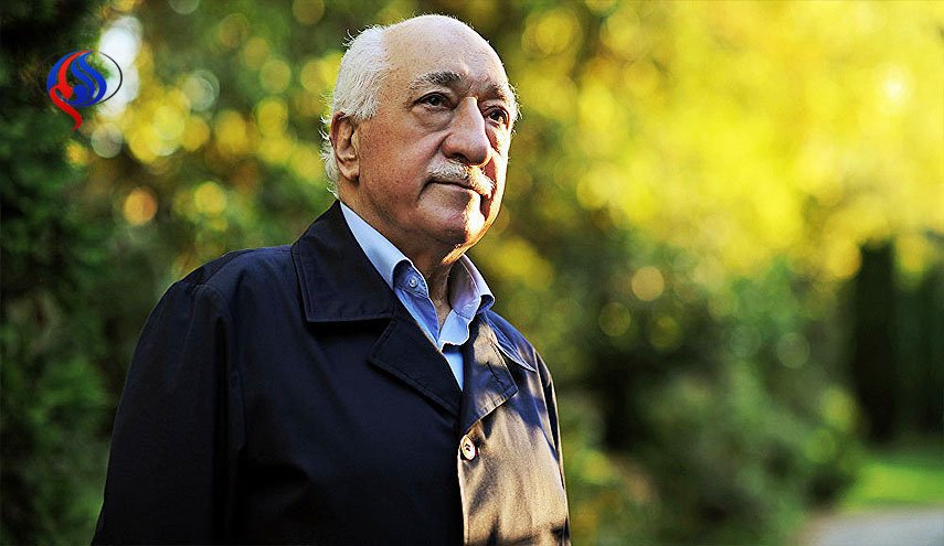 البيت الأبيض يتنصل: ترامب لم يعد أردوغان بتسليم غولن