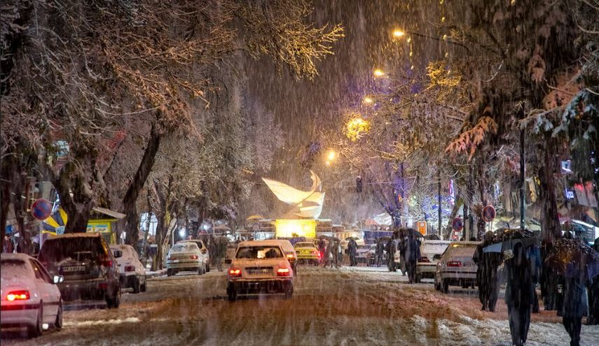 الشتاء يحل ضيفاً على مدينة 