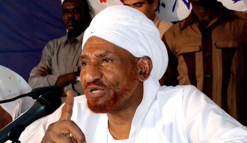 الصادق المهدي: السودان يشهد فترة انتقال جديد