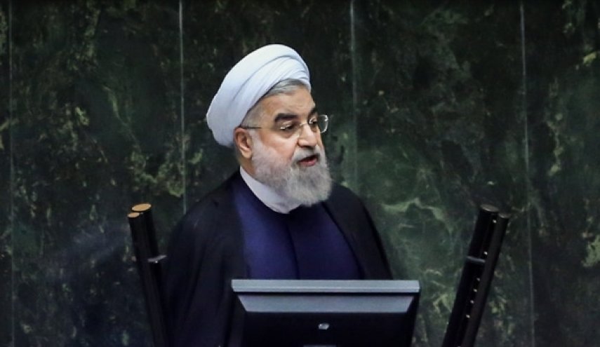 الرئيس روحاني يقدم لائحة الميزانية العامة الى البرلمان
