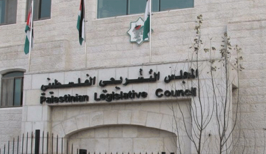 الأمن الفلسطيني يمنع رئيس المجلس التشريعي المُنحل من عقد جلسة