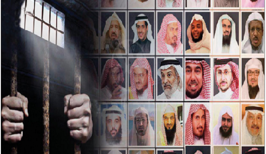 عائض القرني يغدو مادة دسمة للمغردين بعد طلبه هذا!