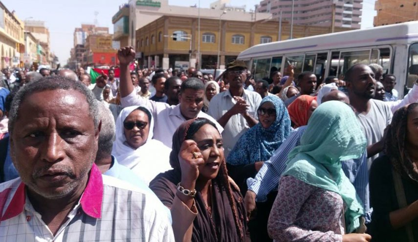 السودان.. دعوات جديدة لزحف صوب القصر الجمهوري