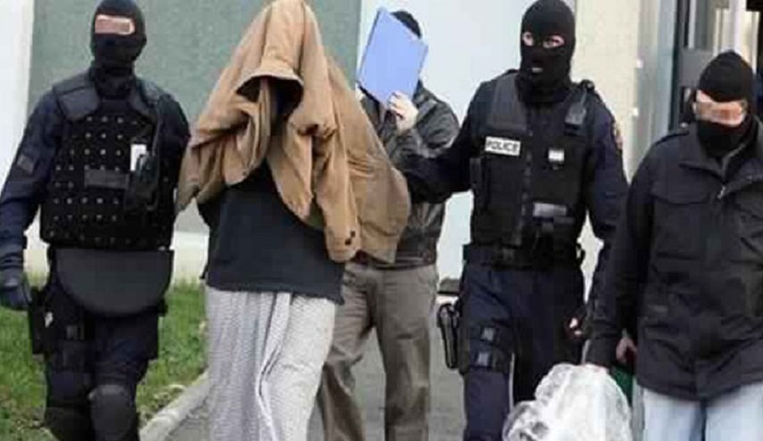 تجميد أموال تنظيم إرهابي و40 شخصًا في تونس
