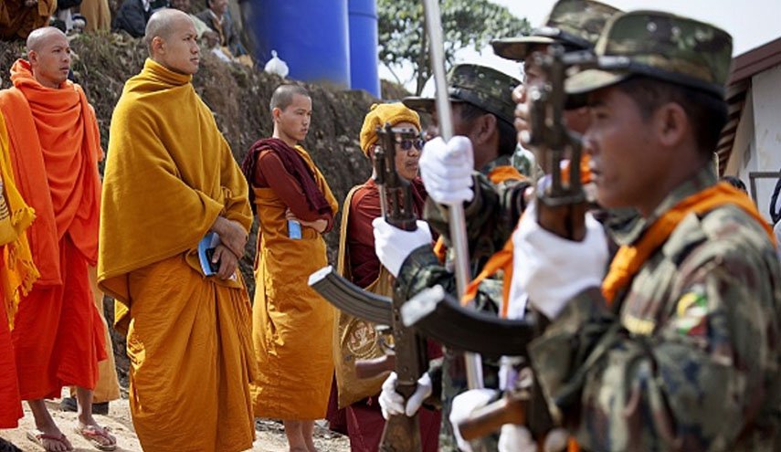 متمردون بوذيون يقتلون 13 شرطيا في ميانمار